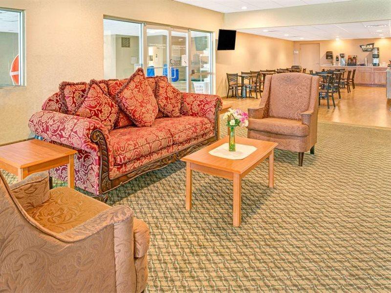 Travelodge By Wyndham Lincoln Airport I-80 Dış mekan fotoğraf