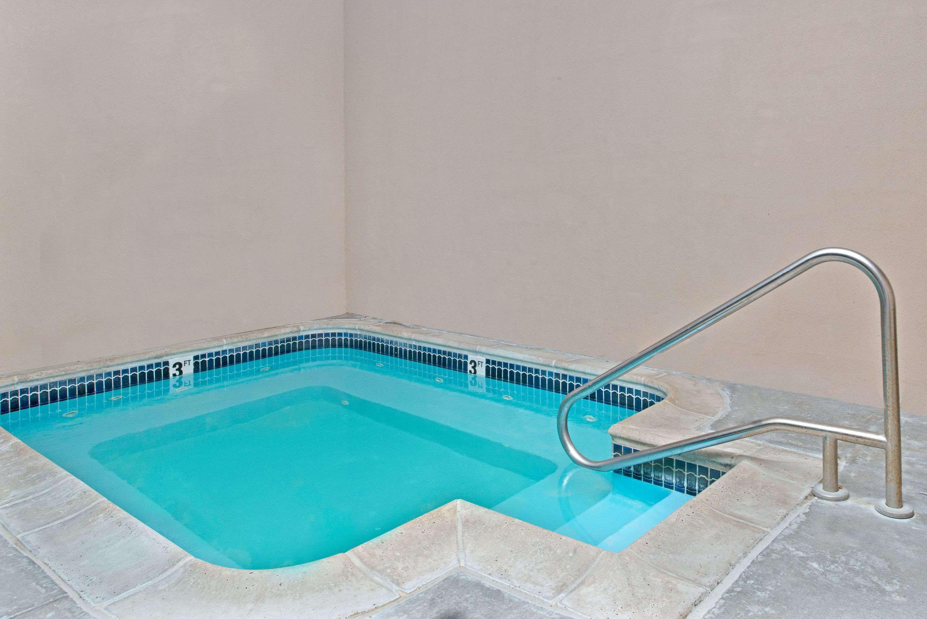 Travelodge By Wyndham Lincoln Airport I-80 Dış mekan fotoğraf