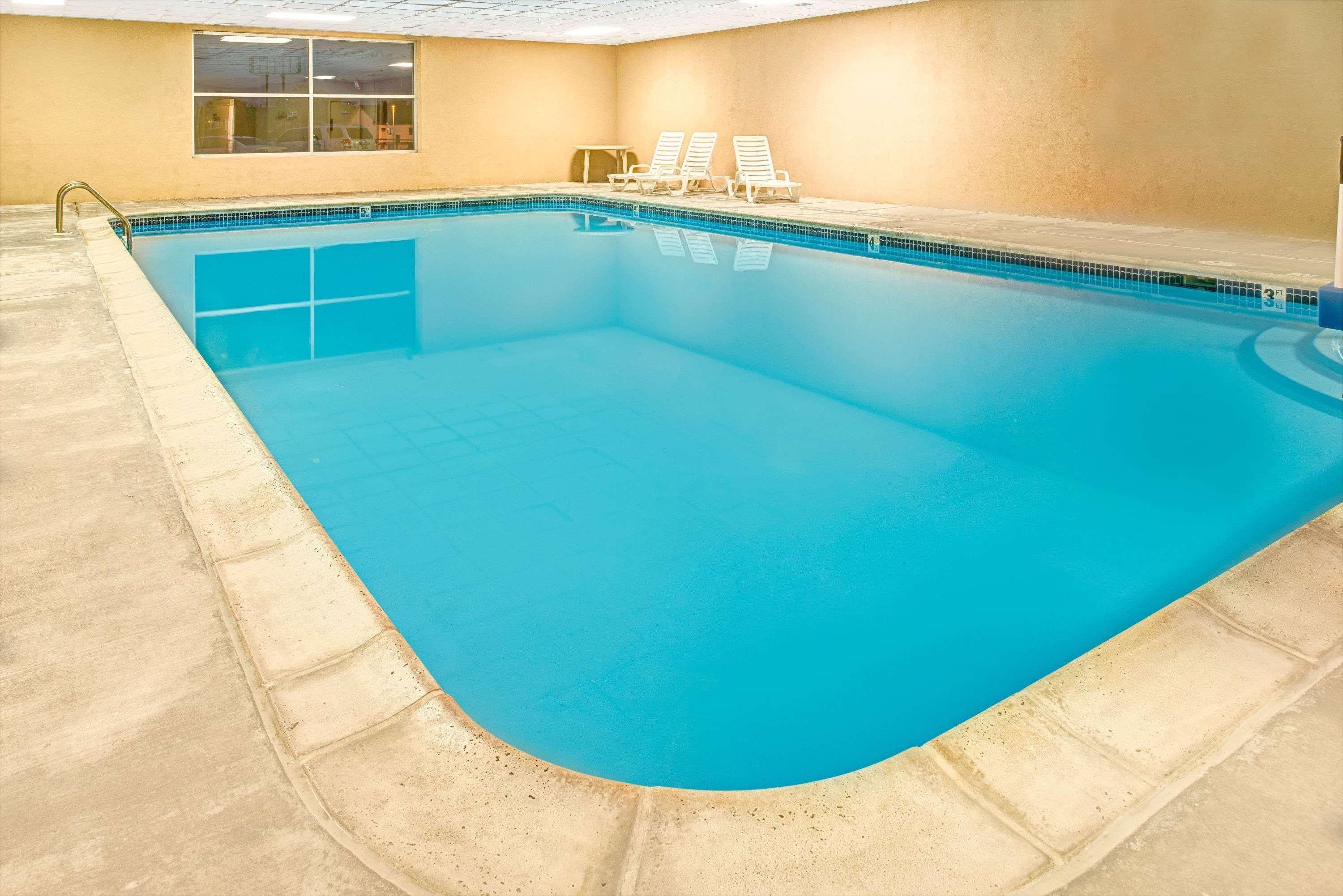 Travelodge By Wyndham Lincoln Airport I-80 Dış mekan fotoğraf